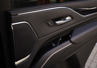 Подержанный автомобиль Cadillac Escalade Suv 2022 года (29 фото)