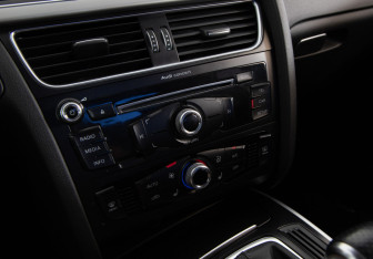 Подержанный автомобиль Audi A5 Coupe 2014 года (15 фото)