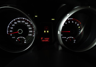 Подержанный автомобиль Mitsubishi Pajero 2015 года (12 фото)