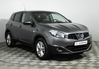 Подержанный автомобиль Nissan Qashqai 2013 года (3 фото)