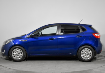 Подержанный автомобиль Kia Rio Hatchback 2014 года (8 фото)