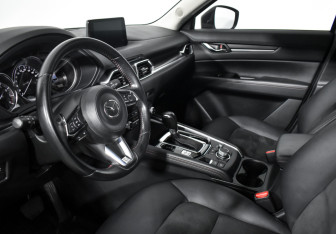 Подержанный автомобиль Mazda CX-5 2021 года (9 фото)