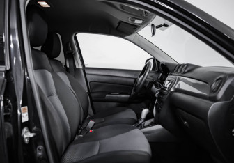 Подержанный автомобиль Suzuki Vitara 2018 года (22 фото)