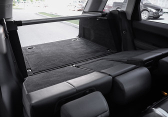 Подержанный автомобиль Land Rover Range Rover Sport 2015 года (29 фото)