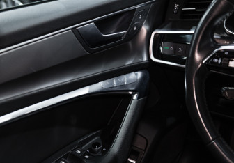 Подержанный автомобиль Audi A6 Wagon 2020 года (27 фото)