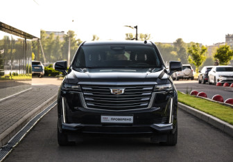 Подержанный автомобиль Cadillac Escalade Suv 2021 года (4 фото)