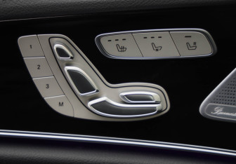 Подержанный автомобиль Mercedes-Benz AMG GT Liftback 2021 года (29 фото)