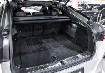 Подержанный автомобиль BMW X6 M 2020 года (34 фото)