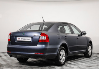 Подержанный автомобиль Skoda Octavia Liftback 2011 года (5 фото)