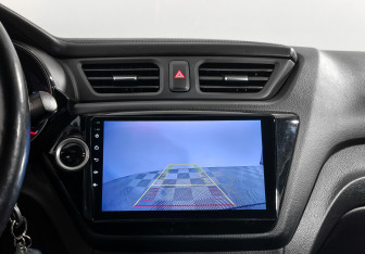 Подержанный автомобиль Kia Rio Hatchback 2015 года (17 фото)