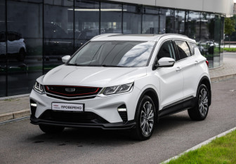 Подержанный автомобиль Geely Coolray 2021 года (3 фото)
