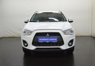 Подержанный автомобиль Mitsubishi ASX 2013 года (2 фото)