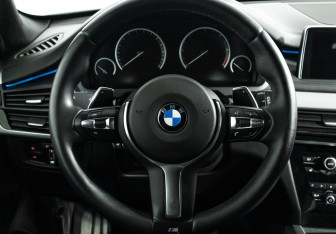 Подержанный автомобиль BMW X5 2014 года (24 фото)