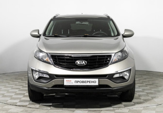 Подержанный автомобиль Kia Sportage 2014 года (2 фото)