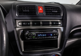 Подержанный автомобиль Kia Picanto 2007 года (14 фото)