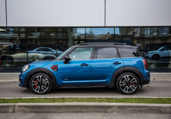 Подержанный автомобиль MINI Countryman 2021 года (9 фото)