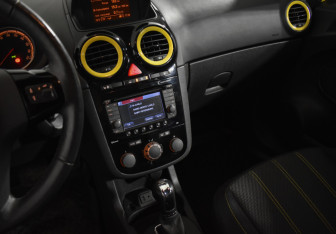 Подержанный автомобиль Opel Corsa 2012 года (20 фото)