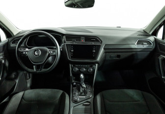Подержанный автомобиль Volkswagen Tiguan 2017 года (13 фото)