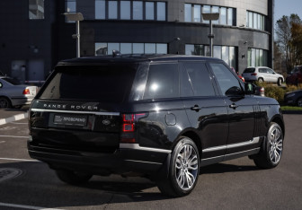 Подержанный автомобиль Land Rover Range Rover 2017 года (7 фото)