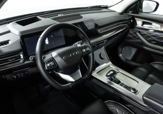 Подержанный автомобиль Exeed VX 2023 года (11 фото)