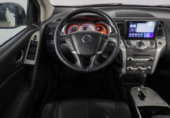Подержанный автомобиль Nissan Murano Suv 2010 года (9 фото)