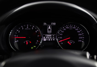 Подержанный автомобиль Nissan Qashqai 2012 года (11 фото)