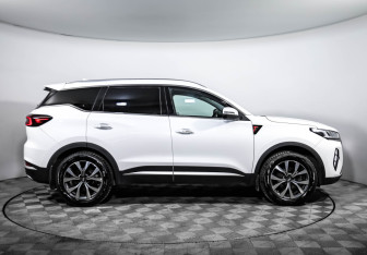 Подержанный автомобиль Chery Tiggo 7 Pro Max 2023 года (6 фото)