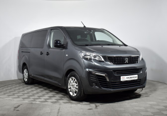 Подержанный автомобиль Peugeot Traveller 2018 года (3 фото)