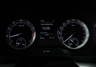 Подержанный автомобиль Skoda Karoq 2021 года (12 фото)