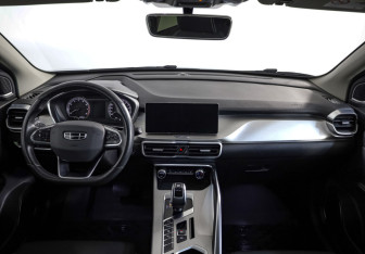 Подержанный автомобиль Geely Coolray 2021 года (10 фото)