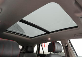 Подержанный автомобиль Volkswagen Teramont 2024 года (32 фото)