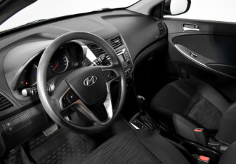 Подержанный автомобиль Hyundai Solaris Sedan 2016 года (9 фото)