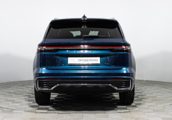 Подержанный автомобиль Geely Monjaro 2023 года (6 фото)