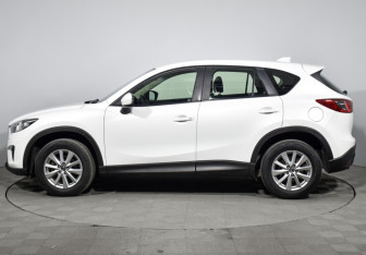 Подержанный автомобиль Mazda CX-5 2015 года (8 фото)