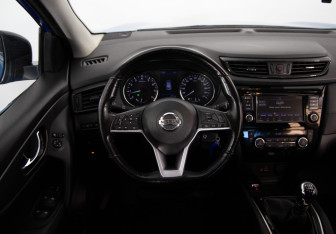 Подержанный автомобиль Nissan Qashqai 2020 года (10 фото)