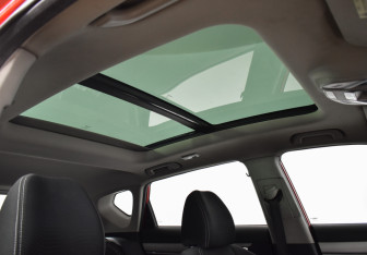 Подержанный автомобиль Geely Coolray 2022 года (14 фото)