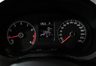 Подержанный автомобиль Volkswagen Polo Sedan 2017 года (12 фото)