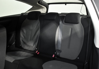 Подержанный автомобиль Citroen C4 Hatchback 2006 года (12 фото)