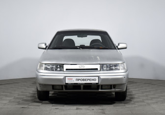 Подержанный автомобиль LADA (ВАЗ) 2110 2002 года (2 фото)