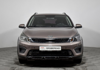 Подержанный автомобиль Kia Rio Hatchback 2018 года (2 фото)