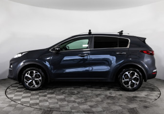 Подержанный автомобиль Kia Sportage 2020 года (8 фото)