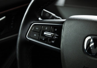 Подержанный автомобиль Changan UNI-K 2023 года (27 фото)