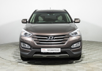 Подержанный автомобиль Hyundai Santa Fe 2014 года (2 фото)