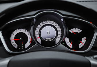 Подержанный автомобиль Cadillac SRX 2012 года (14 фото)