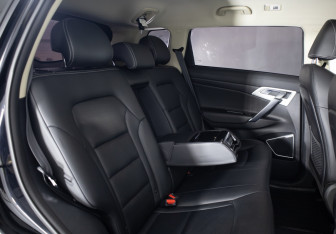 Подержанный автомобиль Geely Atlas 2019 года (20 фото)