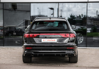 Новый Audi Q8 2025 (7 фото)