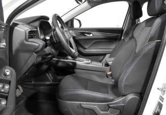 Подержанный автомобиль Haval Jolion 2024 года (11 фото)