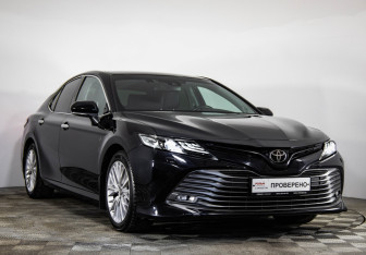 Подержанный автомобиль Toyota Camry Sedan 2018 года (3 фото)