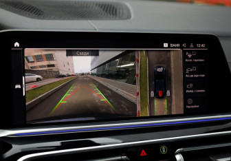 Подержанный автомобиль BMW X6 2019 года (19 фото)