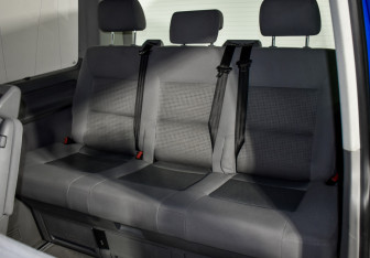 Подержанный автомобиль Volkswagen Multivan 2004 года (12 фото)